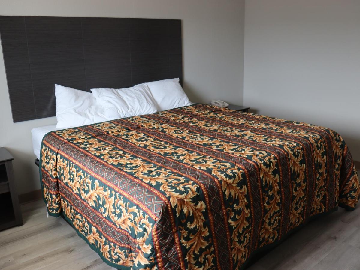 ווסט ממפיס Crossroads Inn & Suites מראה חיצוני תמונה