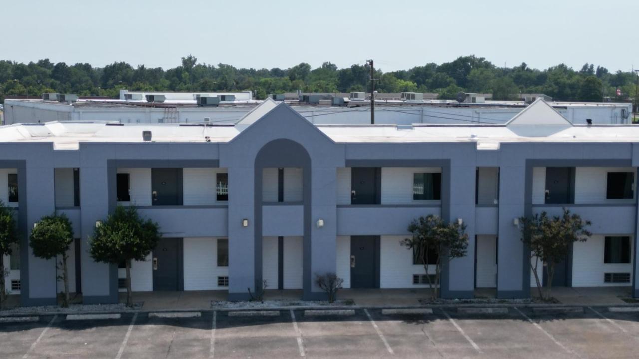 ווסט ממפיס Crossroads Inn & Suites מראה חיצוני תמונה